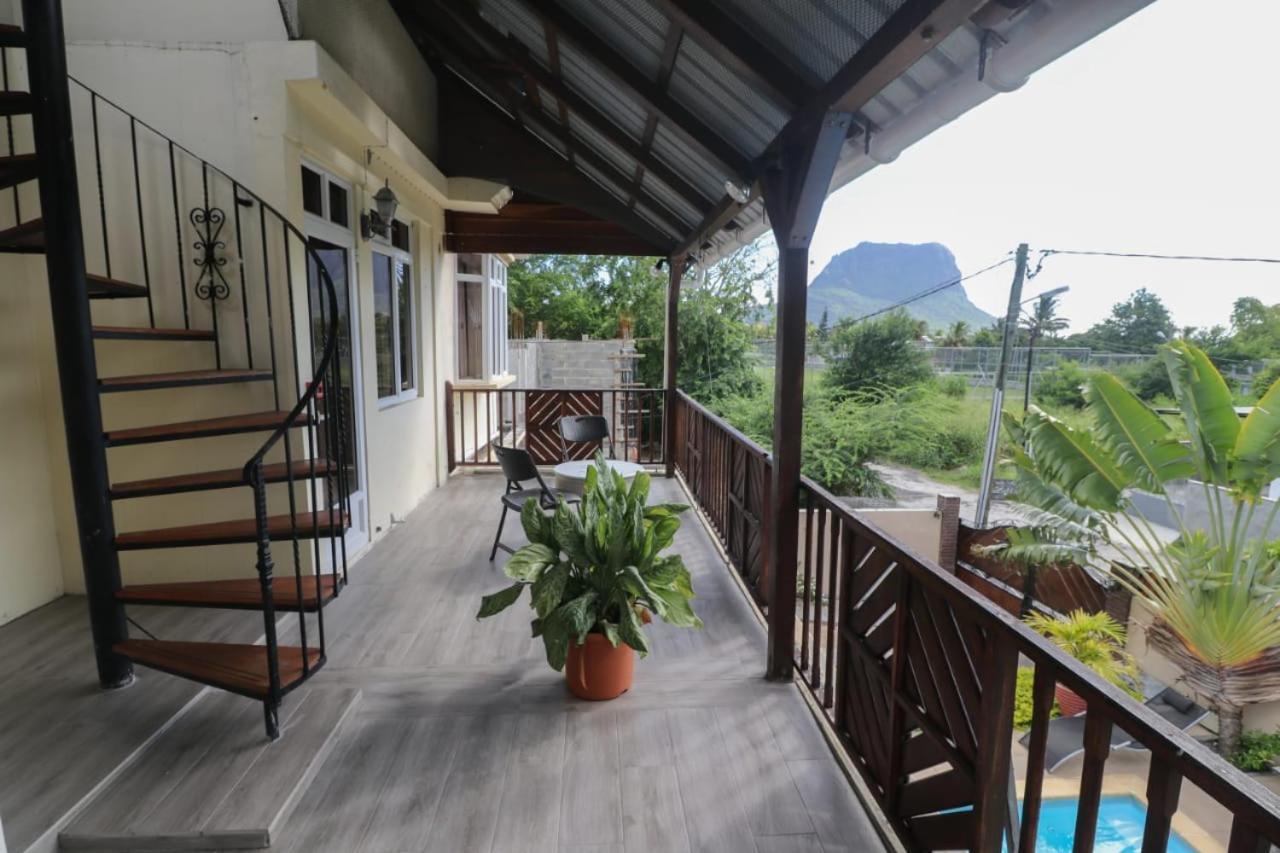 Isola Bella Luxury Villa La Gaulette Exterior photo